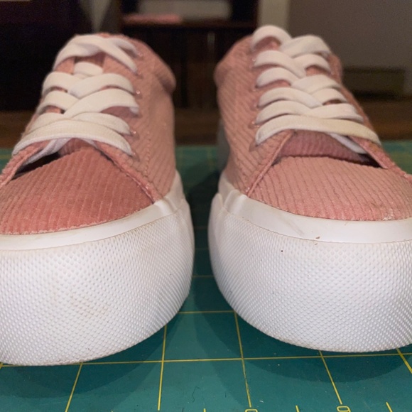 Pink Platform Sneakers- LIKE NEW- SZ 5 - Picture 6 of 8